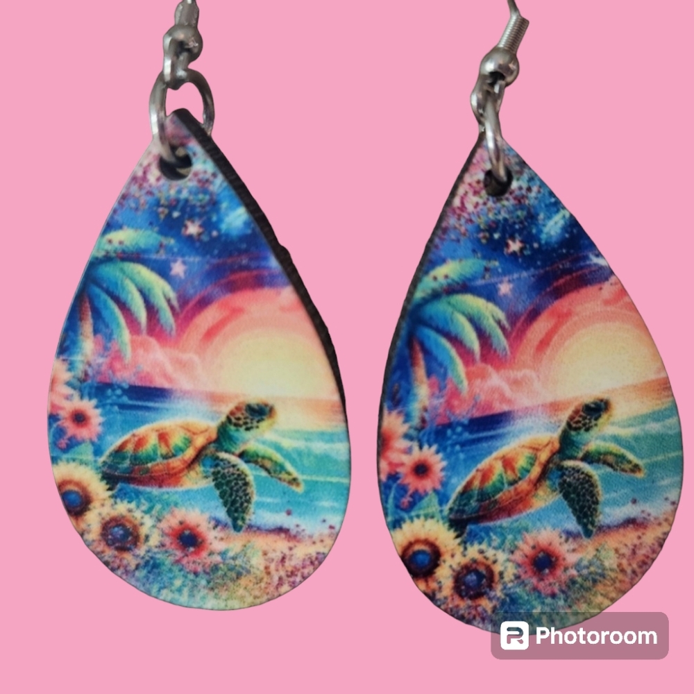 HANDMADE EARRINGS NWT - Picture 1 of 3